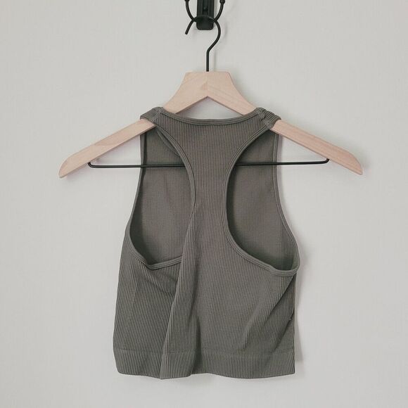 Zenana Ribbed Stretch Cropped Racerback Tank in Olive Green Size L/XL - Picture 2 of 4
